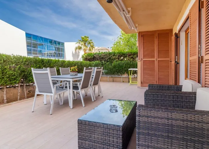 Es Pinaret Tomeu * 波连萨港