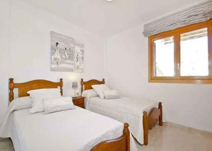 Es Pinaret Tomeu 波连萨港